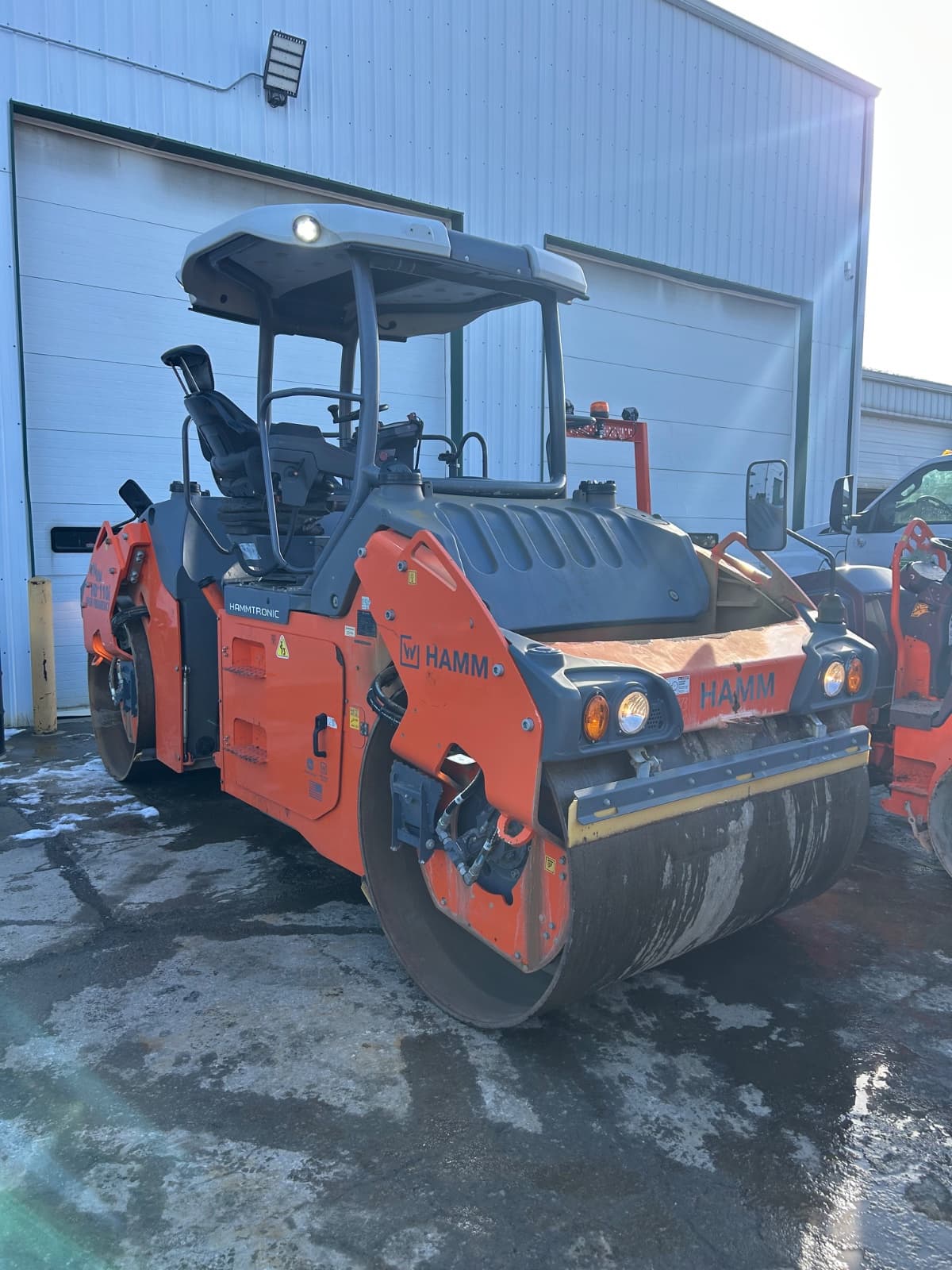 2023 Hamm HD110i VV-HF