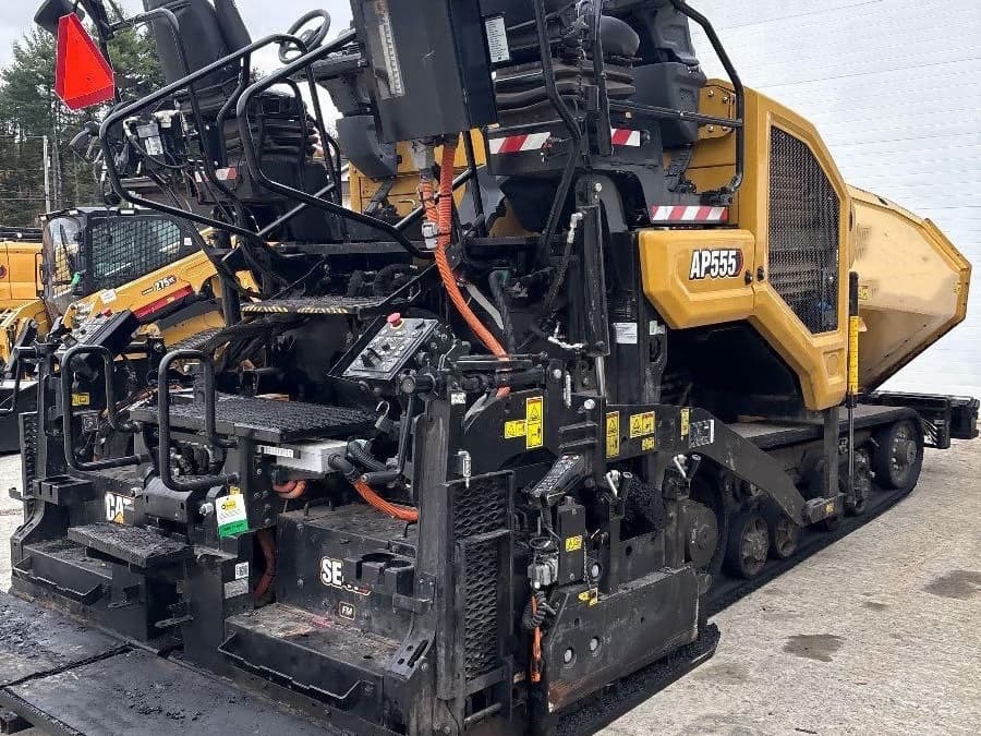 2024 Cat AP555