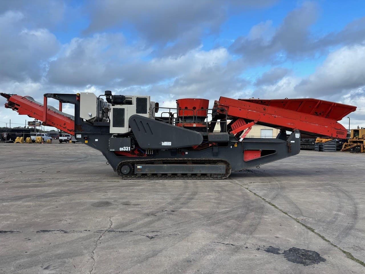 2014 Sandvick QH331 Cone Crusher