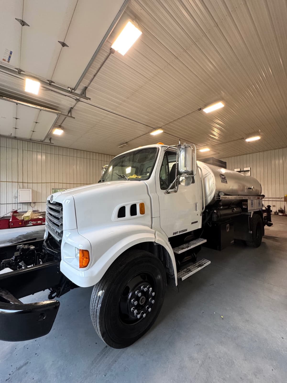 2009 Etnyre 2000 gallon